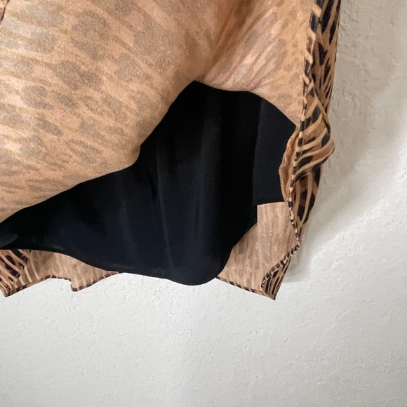 Alice + Olivia Almira Smocked Halter Top Size M Animal Print Open Tie Back Brown - Picture 4 of 11